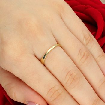 Złoty pierścionek damski z cyrkoniami – motyw grecki, elegancki tył.jpg